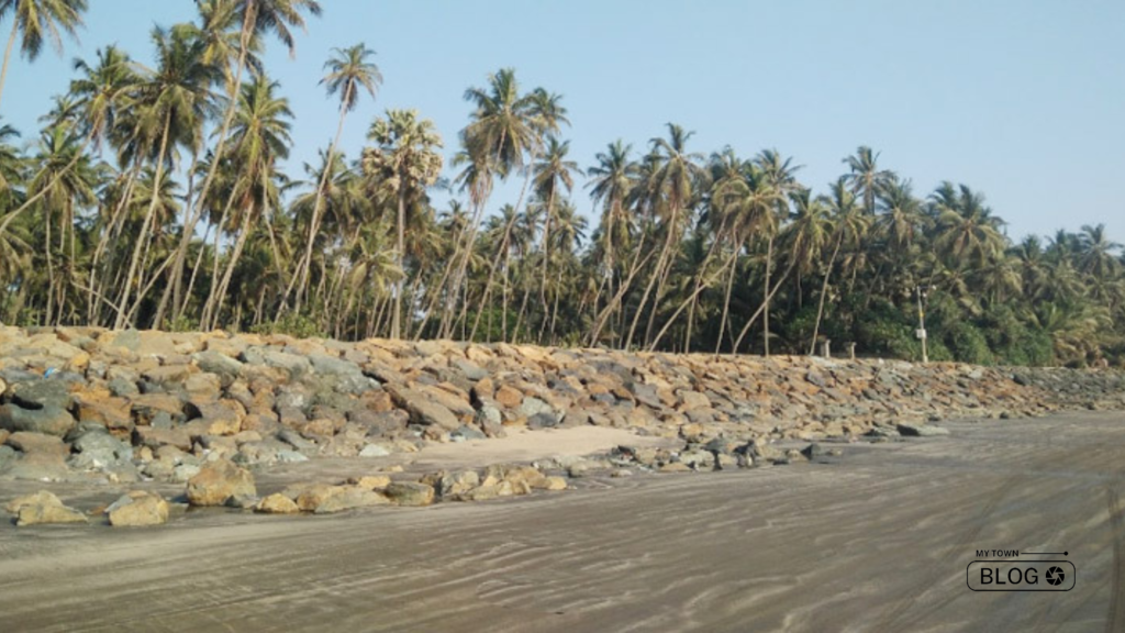 Uran Beach: