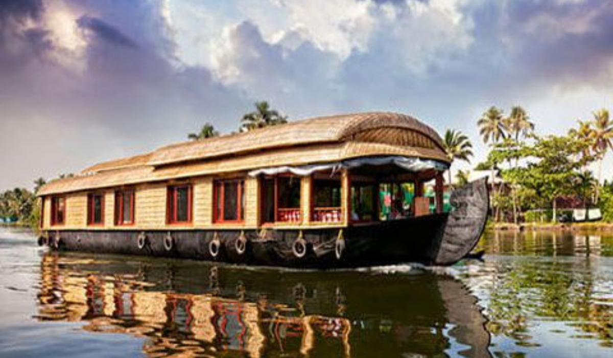 Places To Visit In Kerala: A Comprehensive Guide to God’s Own Country