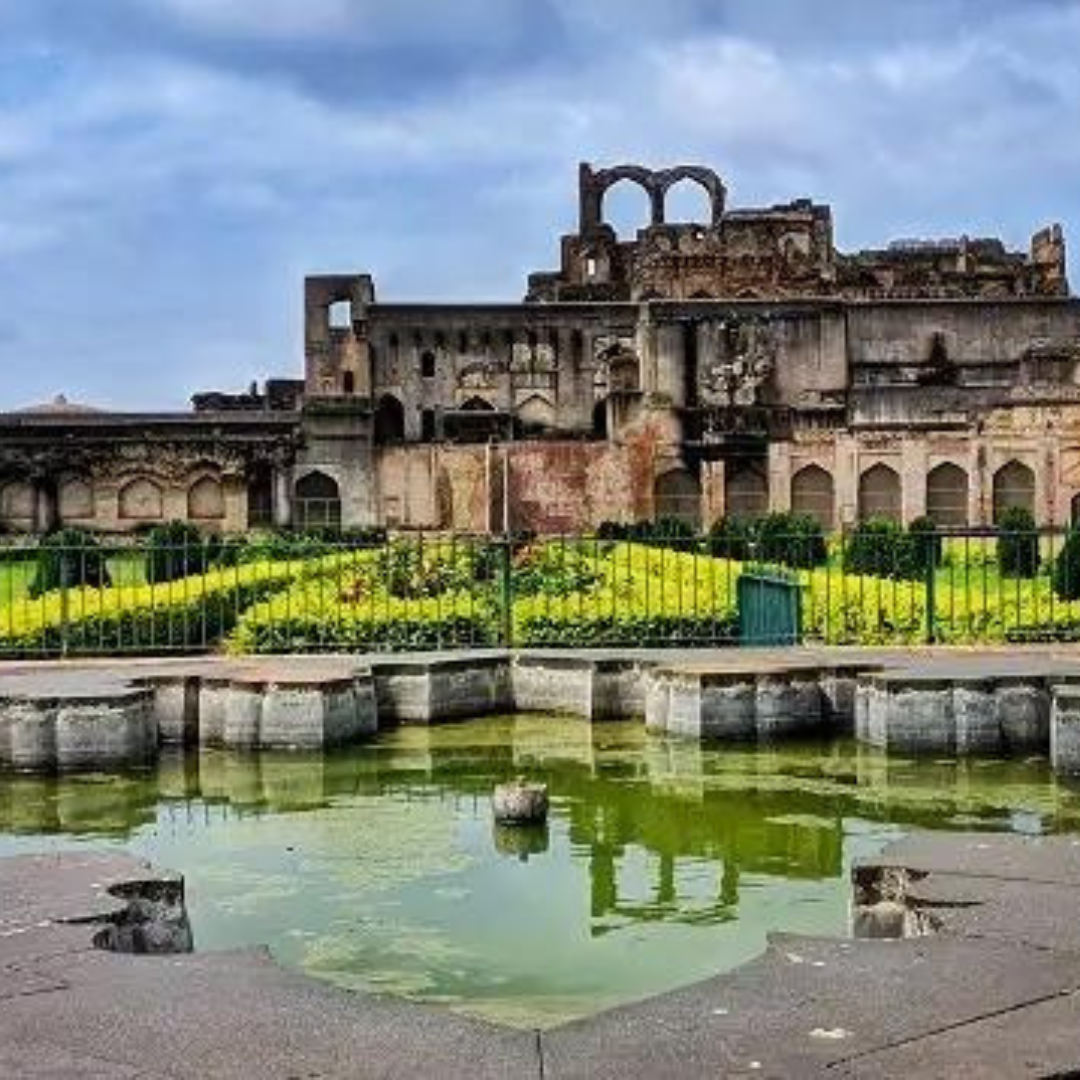 Explore Bangalore’s Fascinating Past: 10 Historical Sites to See