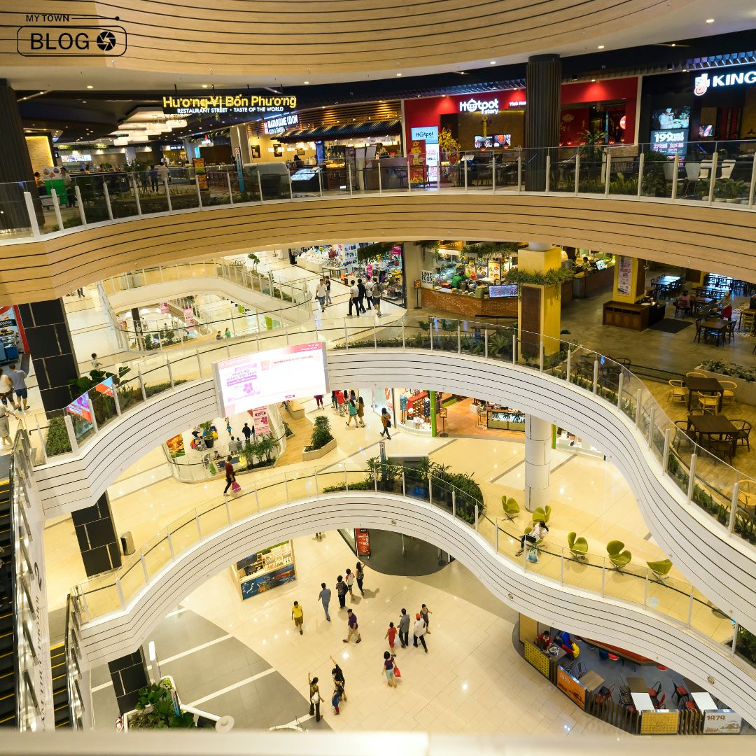 Experiencing Grandeur: The Top 7 Shopping Malls in Lucknow