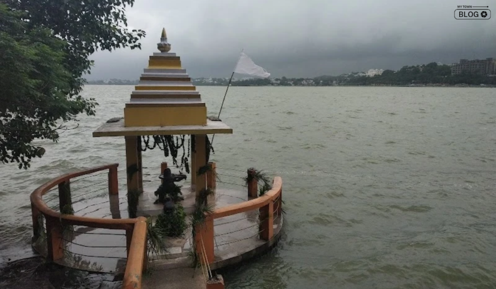 Khatlapura Mandir, Famous Temples in Bhopal