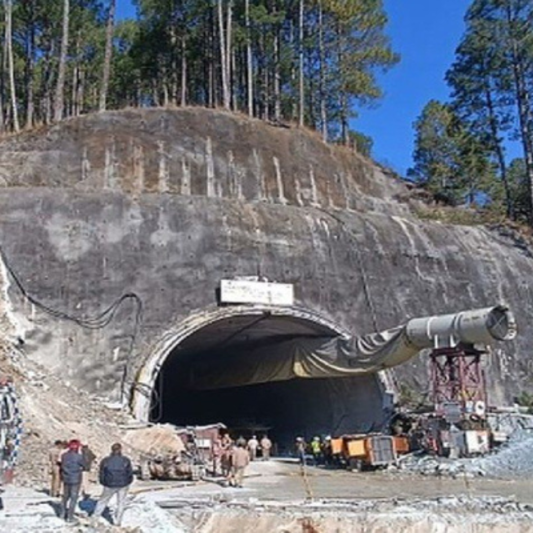 Uttarakhand Tunnel Tragedy: Ongoing Rescue Efforts for 41 Trapped Individuals