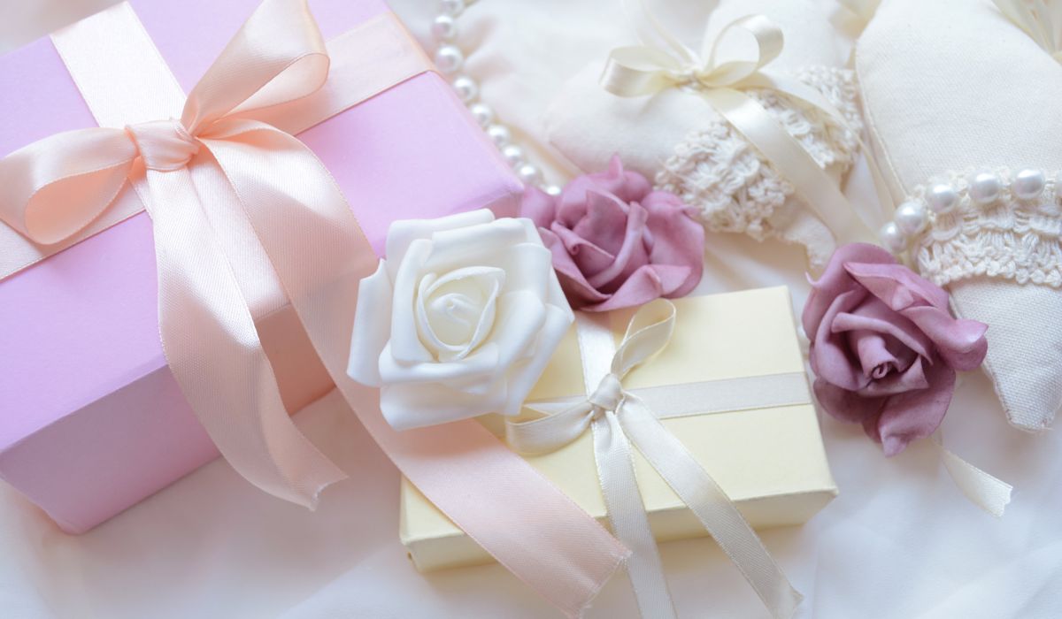 Meaningful Wedding Gifts for Your Best Friend