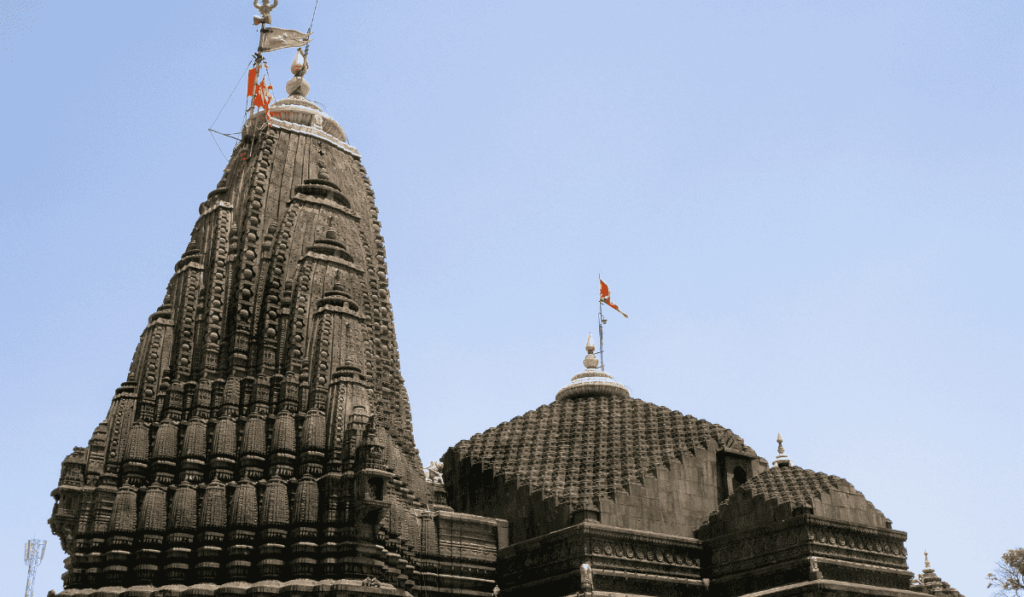 shakti peeth in maharashtra temples estivals