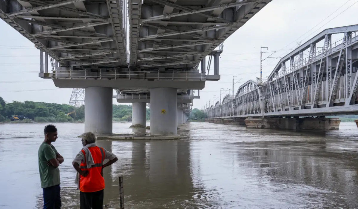 Delhi Flood Alert: Yamuna Crosses Danger Level, Authorities on High Alert