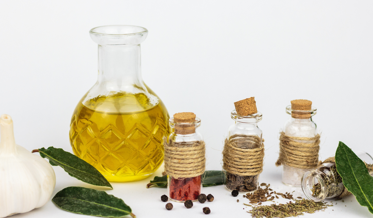 12 Best Oils to Reduce Wrinkles and Fine Lines Naturally