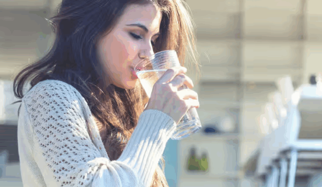 Benefits of Drinking Hot Water