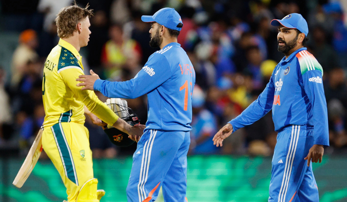 IND vs AUS LIVE, 3rd ODI: Shubman Gill’s Surprising Bowling Move as Australia Take Early Control at SCG