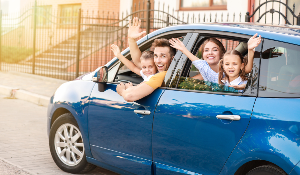 Stress-Free Family Travel During Holidays: Top Tips for a Joyful Journey