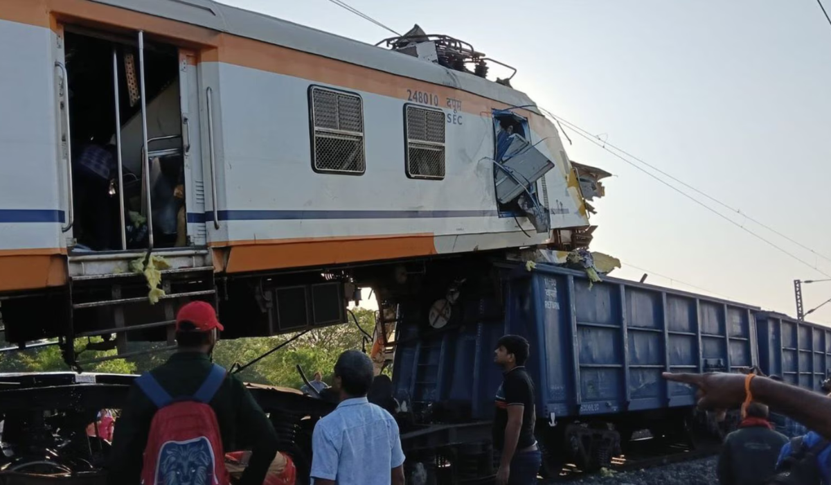 Bilaspur Train Accident 2025: 11 Dead, 20 Injured in Chhattisgarh’s MEMU Train Collision