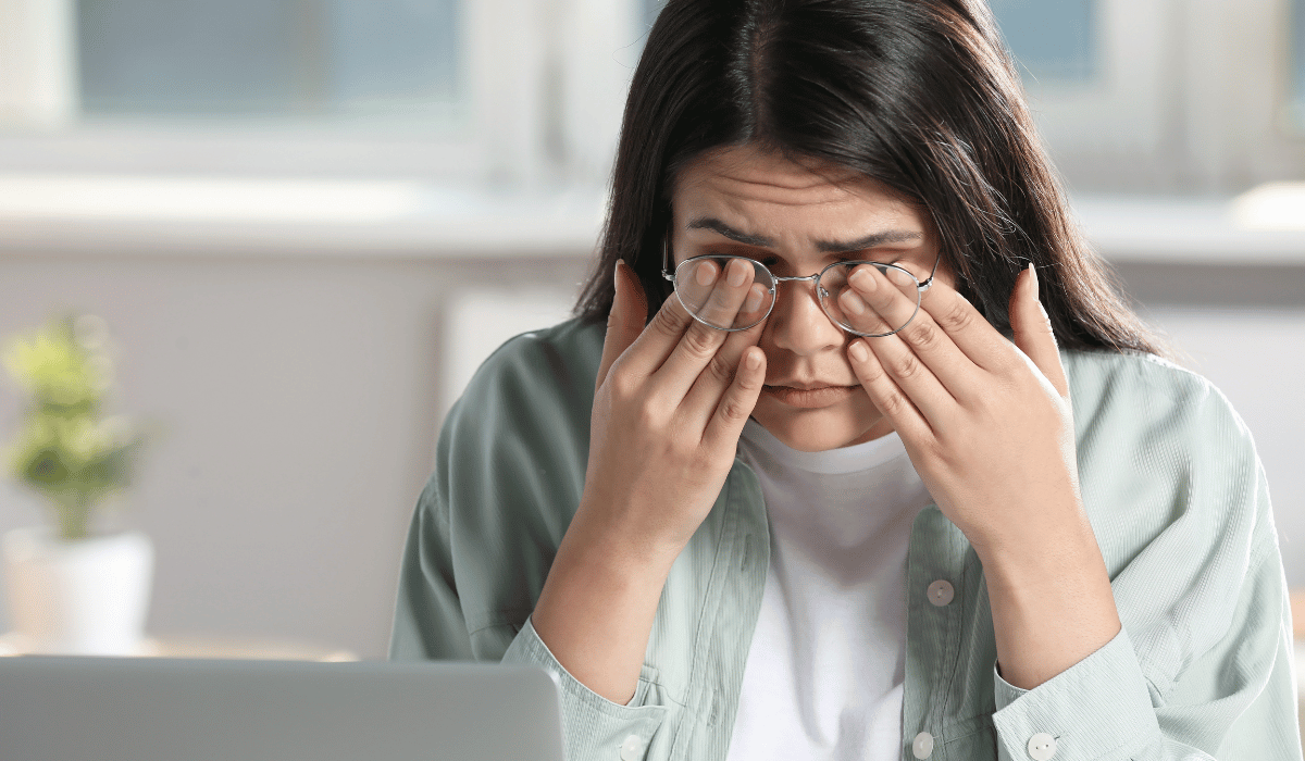 Computer Vision Syndrome Symptoms: What You Need to Know